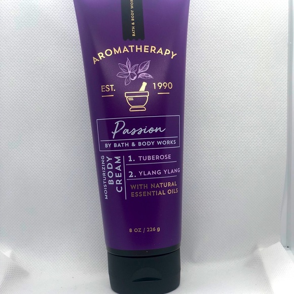 Bath & Body Works Aromatherapy Passion Lotion
